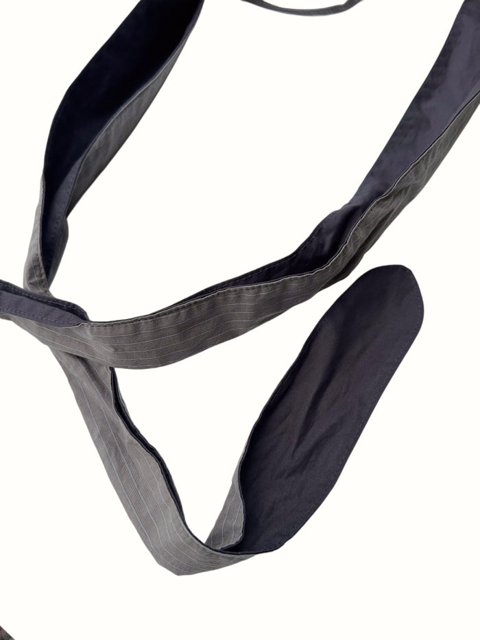 AMOMENTO STRIPE LARGE SHOULDER BAG