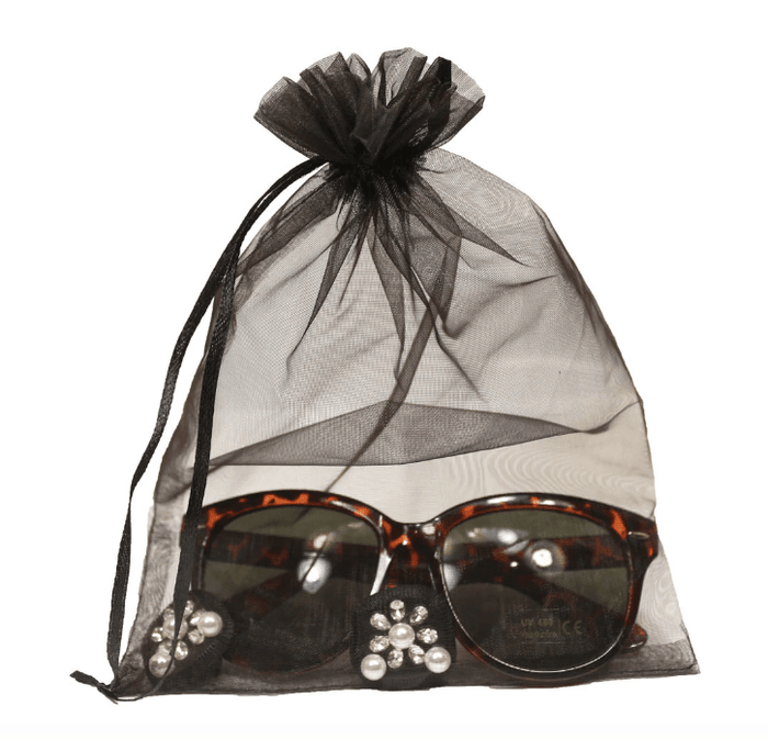 Holly — The Cat-Eye Sunglasses & Black Earrings Set - Utopiat