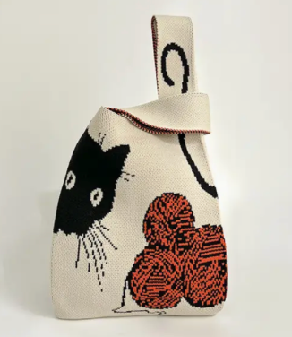 Cat with Multi Yarn balls