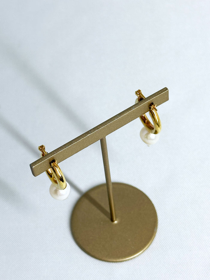 Lemme.  L14105 Studs Pearl Hoop Earrings