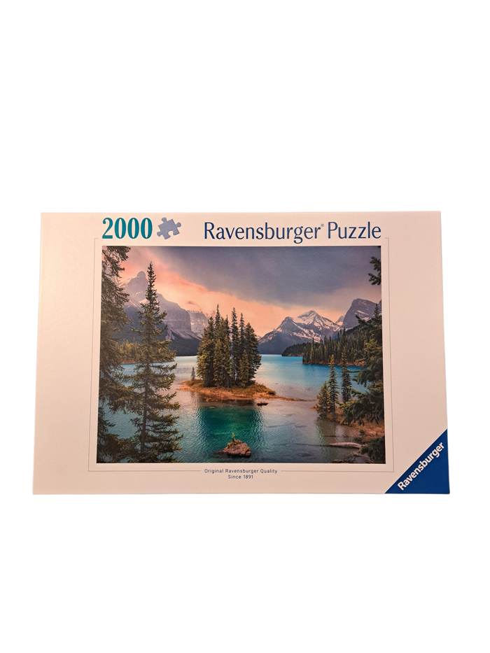 Ravensburger 2000 pcs Spirit Island Canada