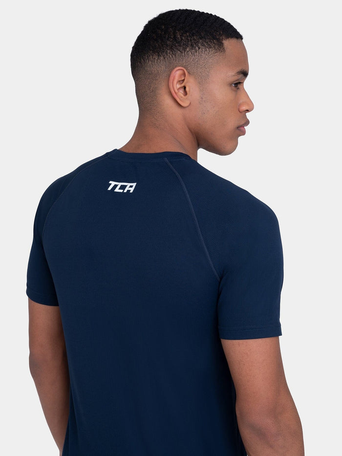TCA Superlight MenÍs Dry Fit Gym Shirts _ Lightweight Breathable Workout T-Shirts for Running, Training, Fitness & Sports