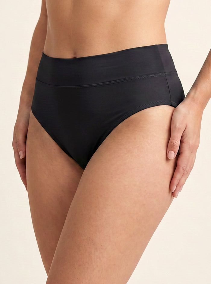 Womens Smoothlines Light Control Hi Cut Brief 2 Pack